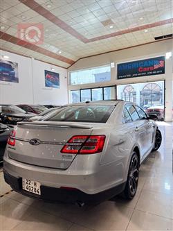 Ford Taurus